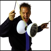 Paul Isaak Juggling a Diabolo